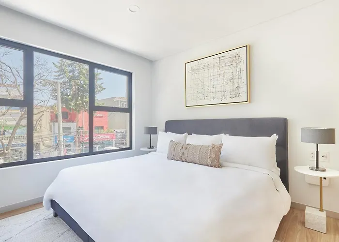Sonder Casa Tais Hotel 4*