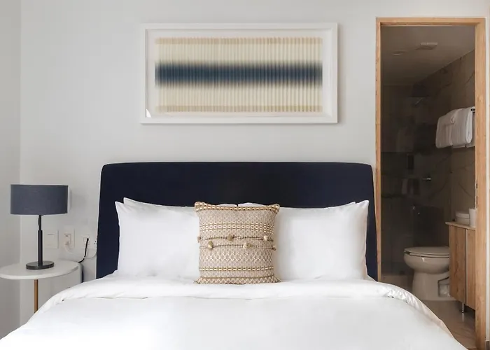 Sonder Casa Tais Hotel 4*
